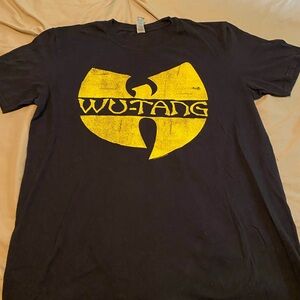 Gildan Black and Yellow Short Sleeve Tee